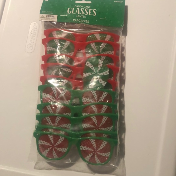 Glasses - Picture 2 of 2